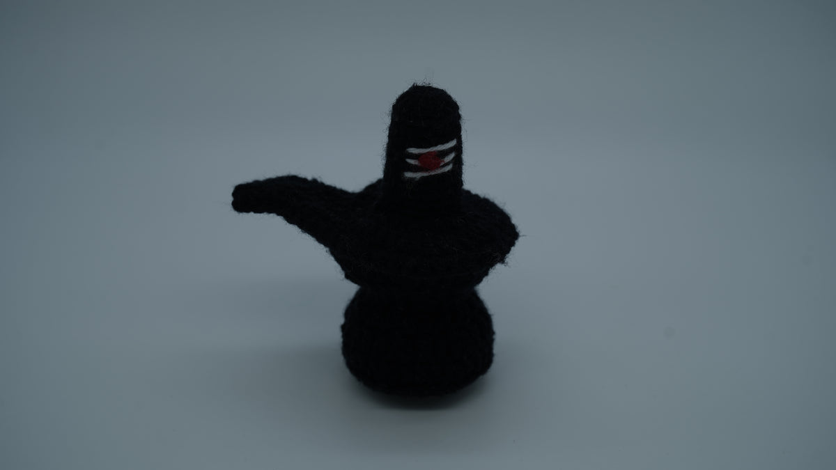 Handmade Crochet Shivling with Tripundra Tilak – Lord Shiva Decorative Idol