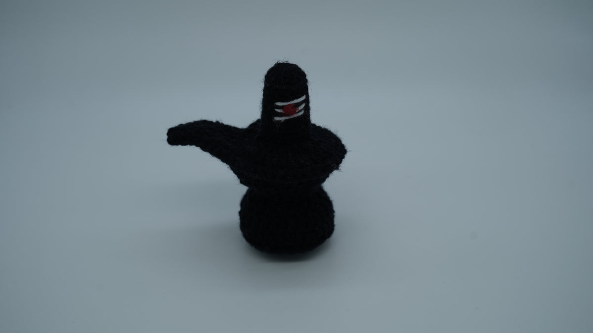 Handmade Crochet Shivling with Tripundra Tilak – Lord Shiva Decorative Idol